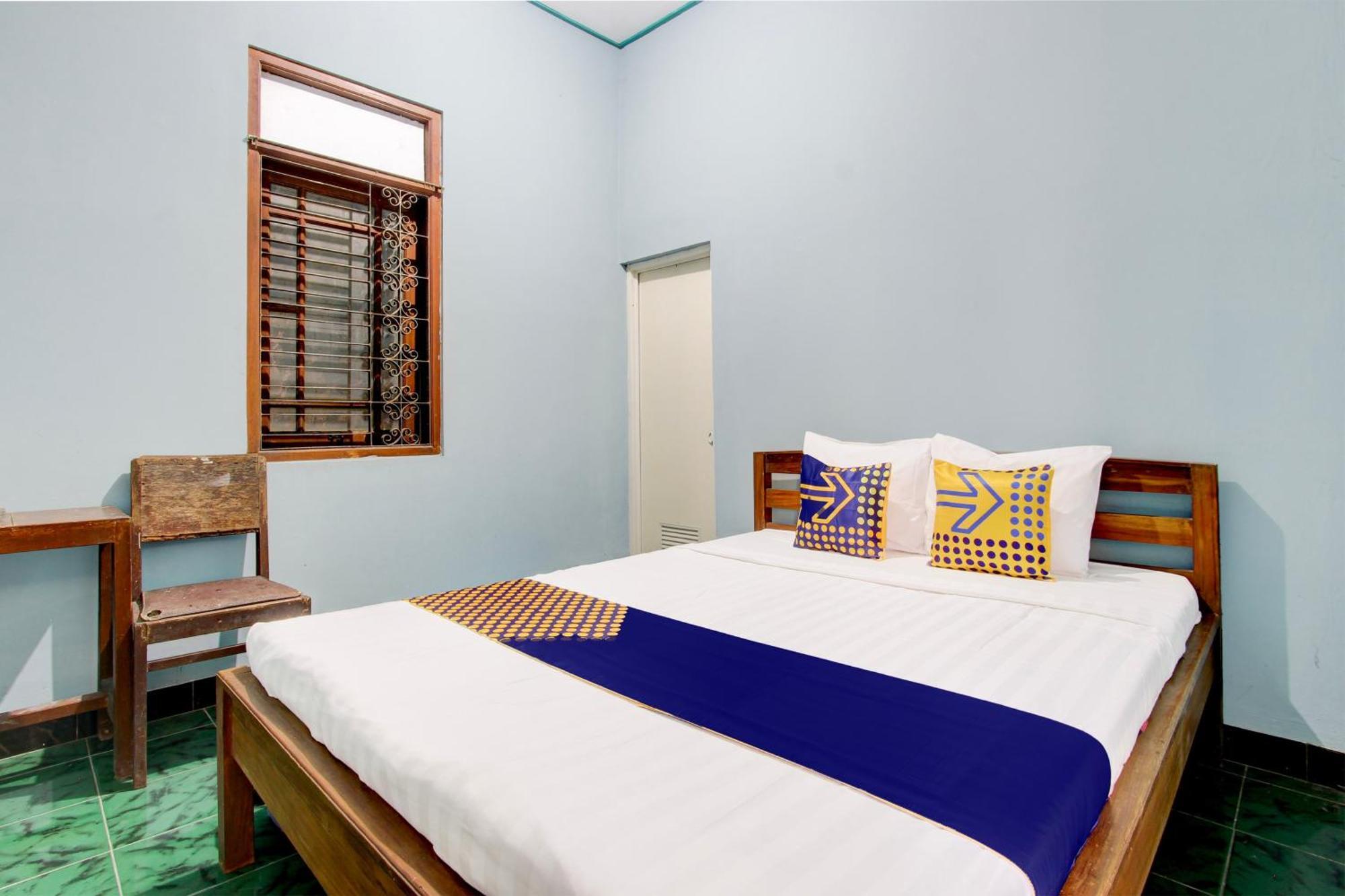 Spot On 94085 Hotel Agung 푸르워케르토 외부 사진